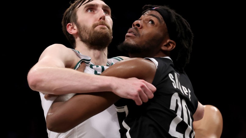 NBA Trade Rumors: Can Luke Kornet Use His Talent Outside