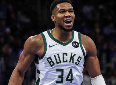 NBA Trade Rumors: Are Bucks Convincing Antetokounmpo to Stay? Here's