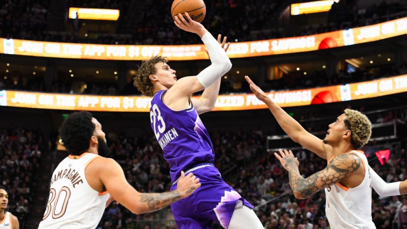 NBA Trade Rumors: Spurs Might Need Markkanen in Wild Trade