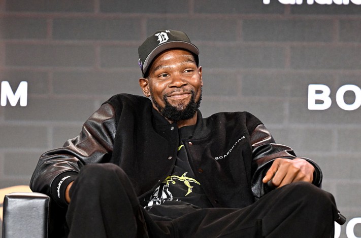 NBA Trade Rumors: Kevin Durant Blockbuster Trade Expands to Historic