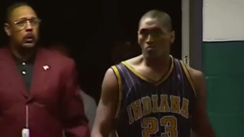 Top 5 Most Bizarre Ejections in NBA History