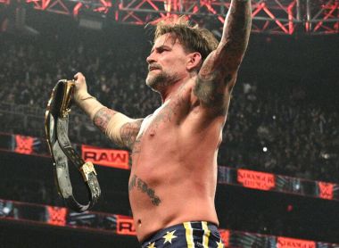 CM Punk Retains His World Heavyweight Championship