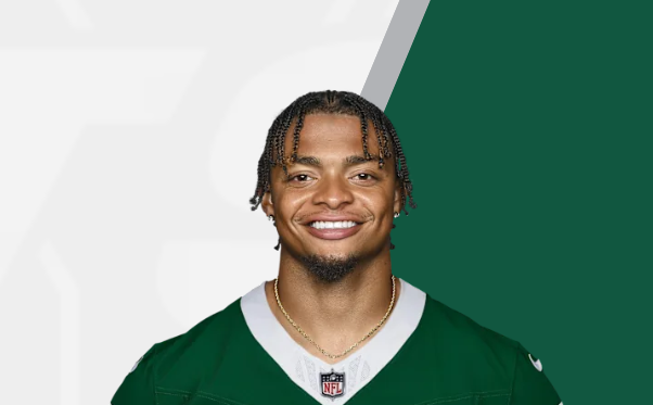 Kansas City Chiefs Purchase Justin Fields as Backup QB for Patrick Mahomes in Blockbuster Commerce