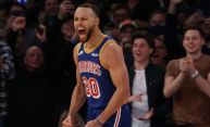 Stephen Curry celebrates after breaking Ray Allenâs all-time three-pointer record at Madison Square Garden on Tuesday