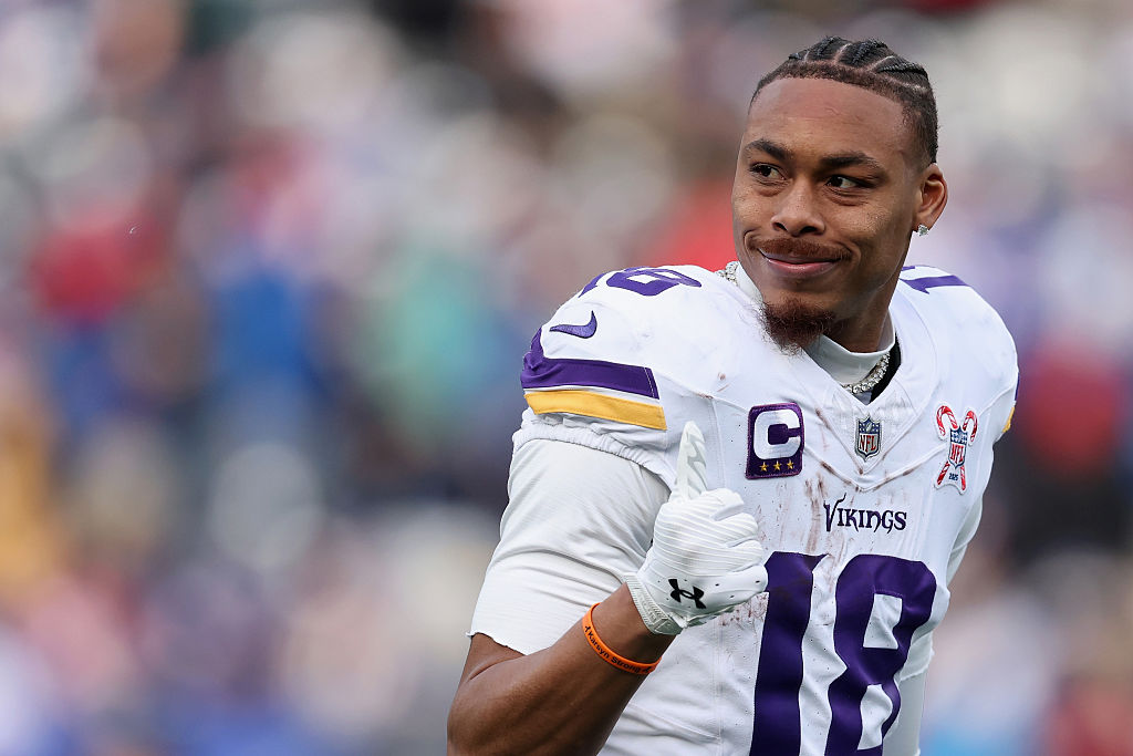 Justin Jefferson Calls for ‘Dawg’ QB as Minnesota Vikings Quarterback Battle Heats Up