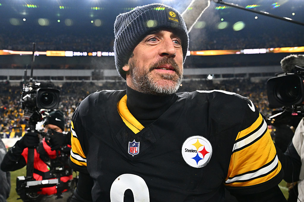 Aaron Rodgers Re-Indicators With Steelers, Turns into NFL’s Oldest Energetic Quarterback