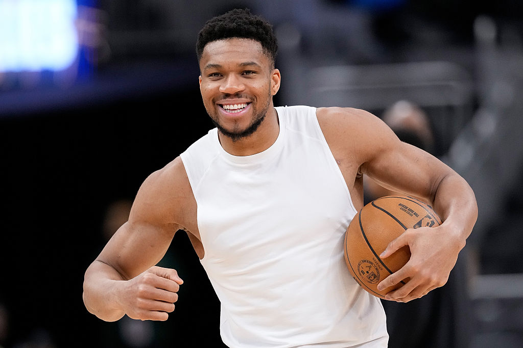 Giannis Antetokounmpo Trade Talks Stall as Bucks Weigh Heat and Celtics Presents