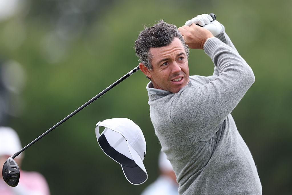 Rory McIlroy Avoids 2018 Catastrophe With Robust Opening Spherical at Shinnecock Hills
