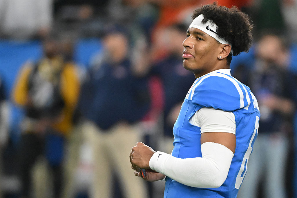 Ole Miss QB Trinidad Chambliss Rejects Lane Kiffin’s Claims About Recruiting Black Gamers