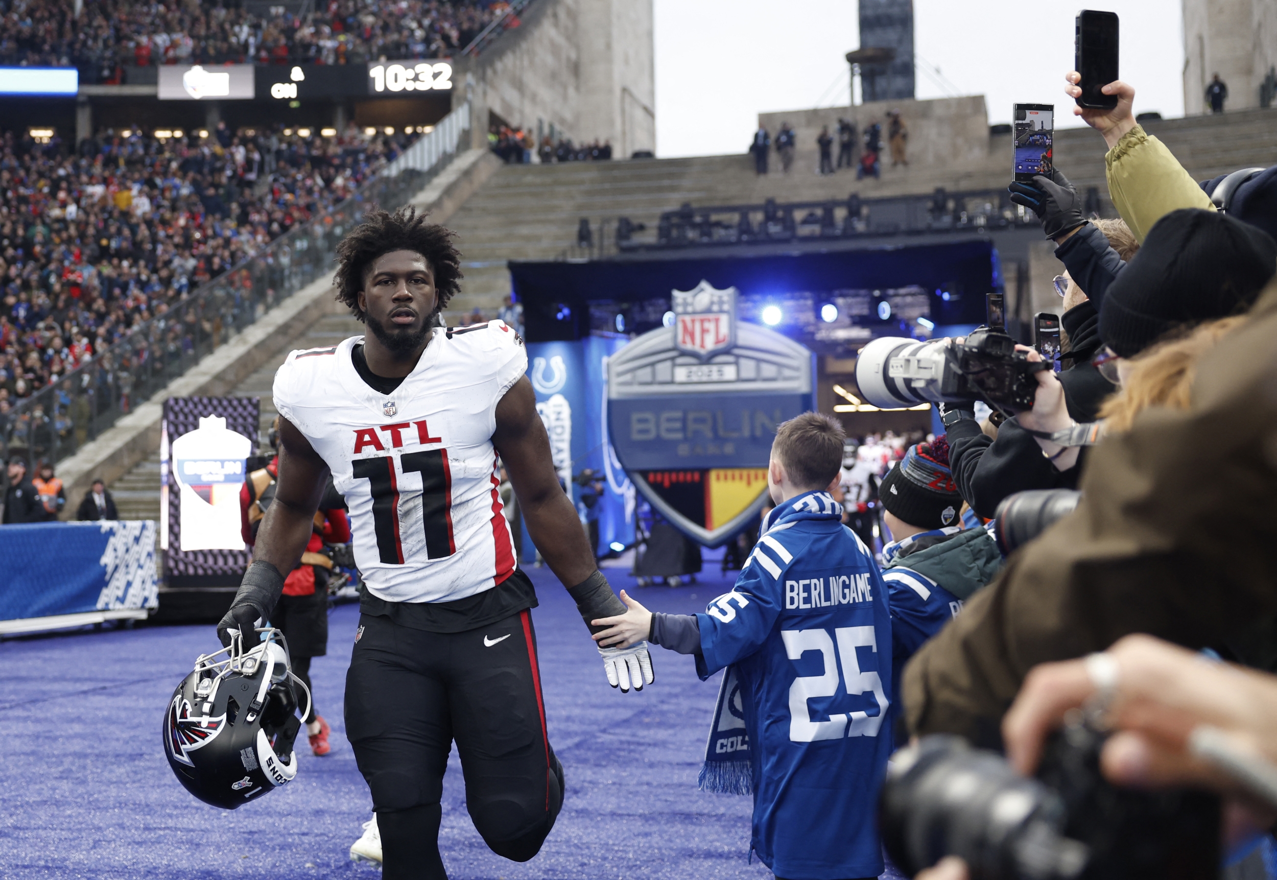 Falcons Lose Jalon Walker for the Season After ACL Tear in Coaching Camp