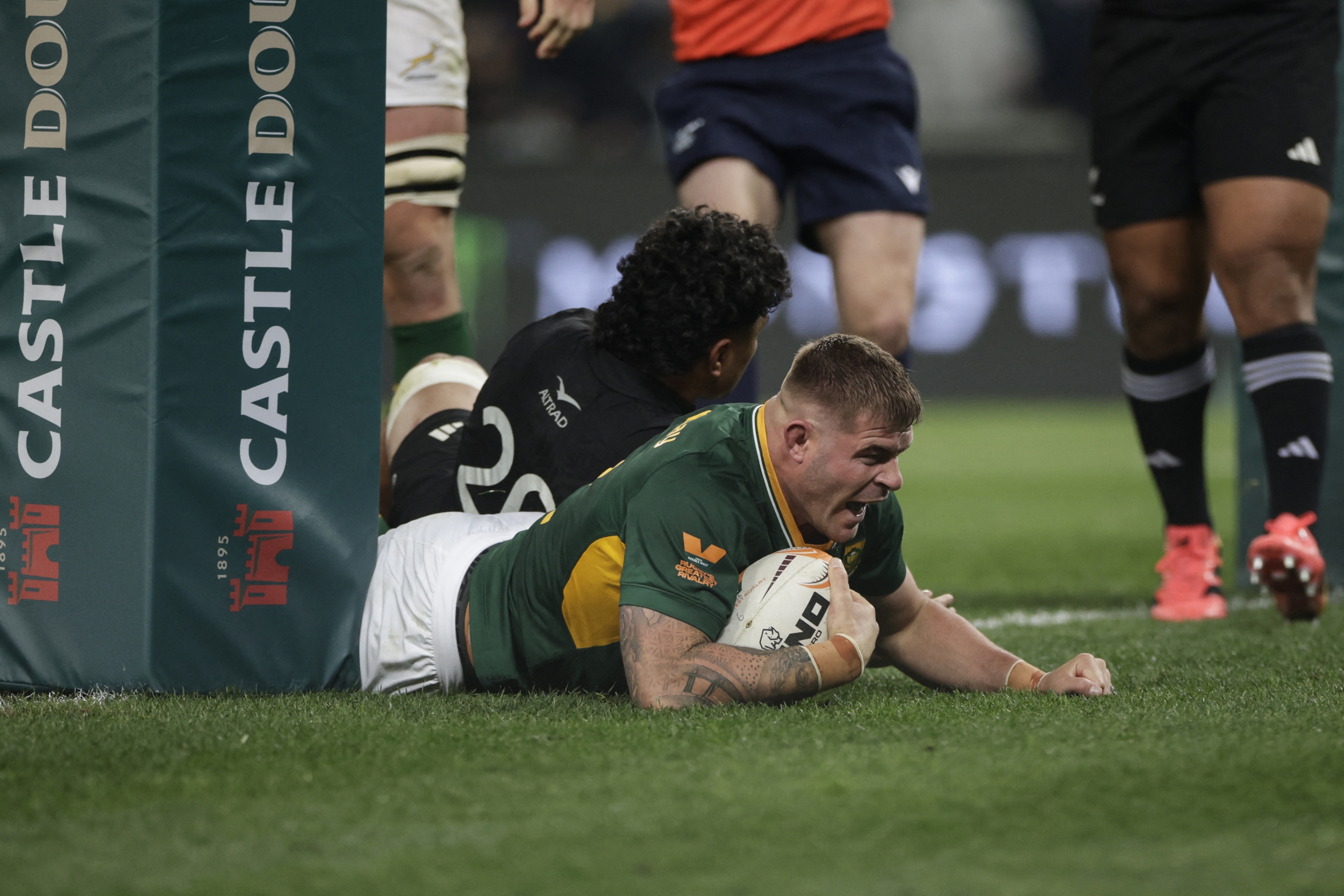 Springboks Edge All Blacks 29-24 to Take Sequence Lead