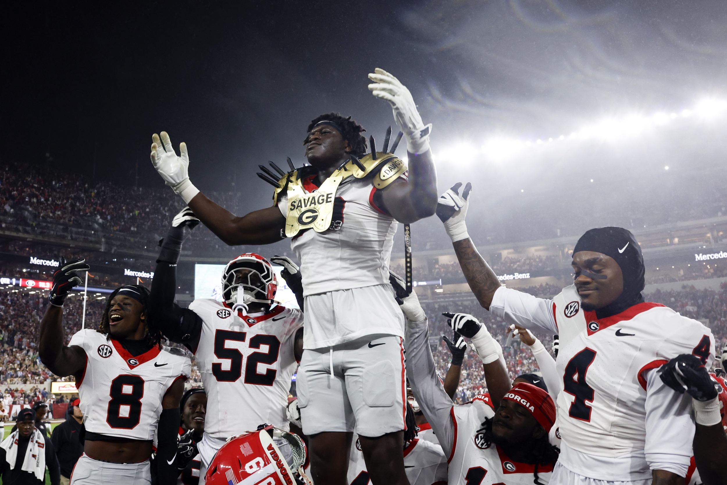 Georgia Seizes No. 1 as Texas Tumbles in Week 6 AP Ballot