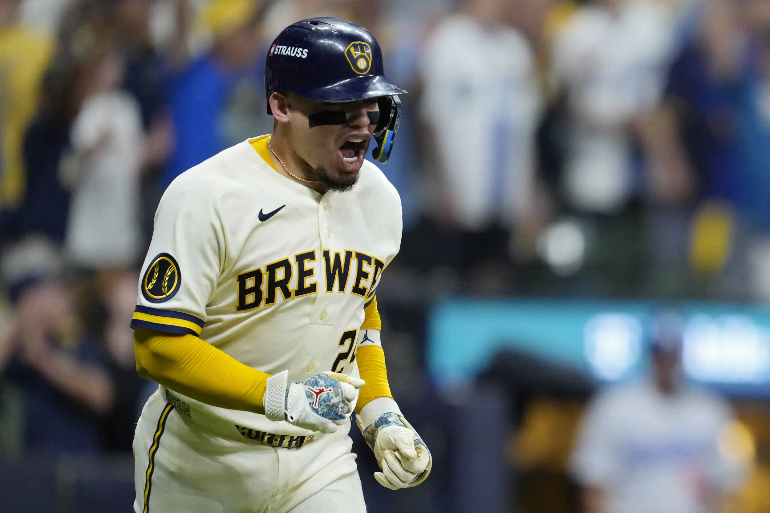 Brewers Overcome Three Deficits, Take 2-0 NLCS Lead Over Dodgers