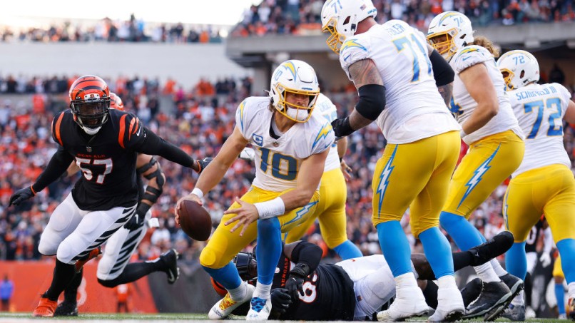 Giants vs Chargers Week 14 Odds, Picks, and NFL Preview: Jake Fromm to Start for New York?