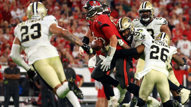 Miami Dolphins vs New Orleans Saints Week 16 Predictions, Picks, Odds, and MNF Preview