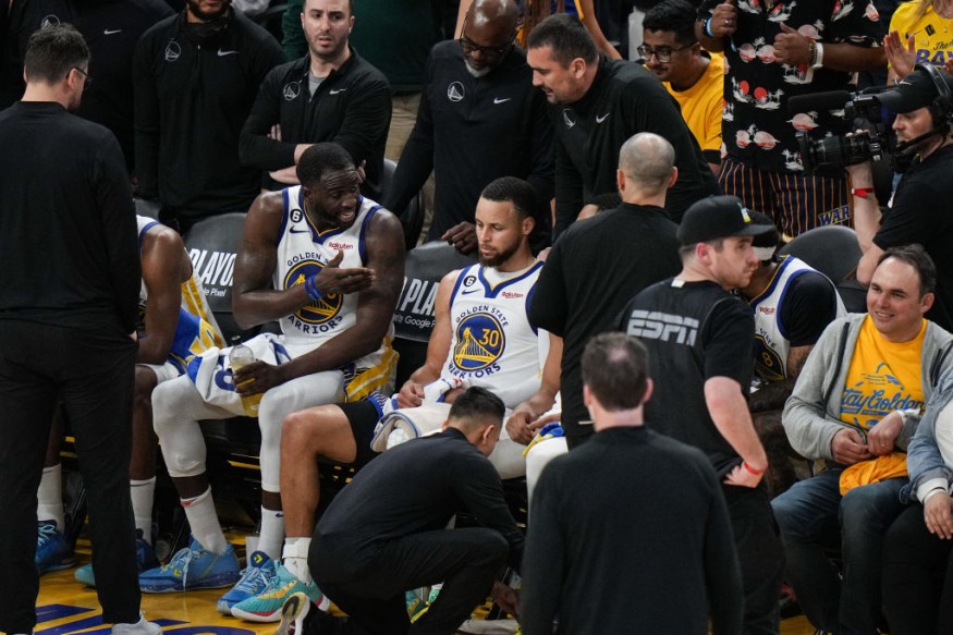 Stephen Curry - Sacramento Kings v Golden State Warriors