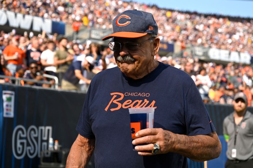 Dick Butkus - Green Bay Packers v Chicago Bears