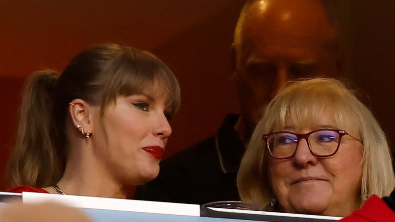 Taylor Swift and Donna Kelce - Denver Broncos v Kansas City Chiefs
