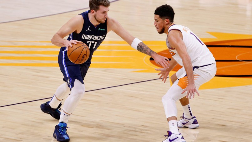 Dallas Mavericks v Phoenix Suns