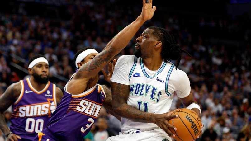 Phoenix Suns v Minnesota Timberwolves
